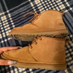 Tan ugg boots